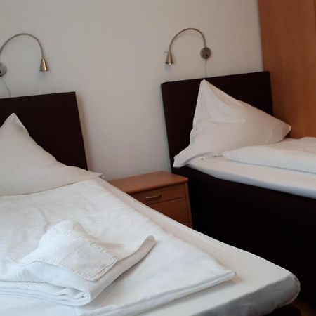 Hotel Taverne Inos 拉岑 外观 照片